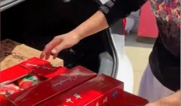淮北第一次去女朋友家送什么礼物