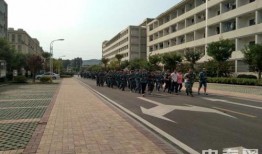 淮北工业与艺术学校什么时候报名