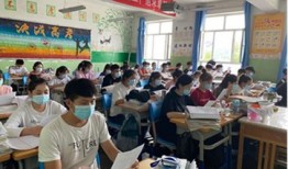 今天淮北二中考试是考什么的
