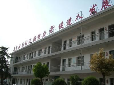 淮北市濉溪县淮海学校旁边有什么